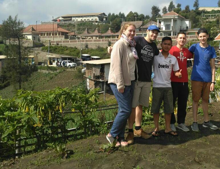 Bromo Otix Guest House Экстерьер фото