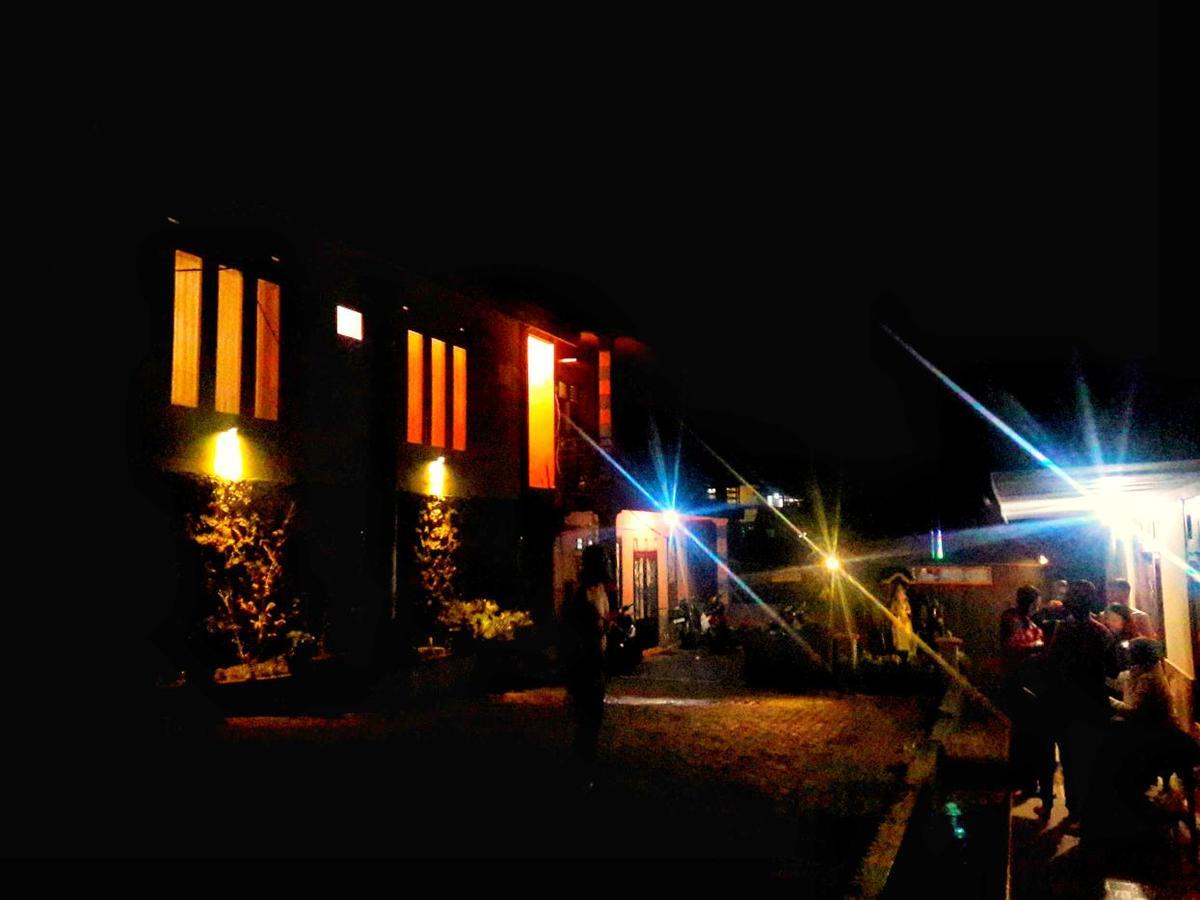Bromo Otix Guest House Экстерьер фото