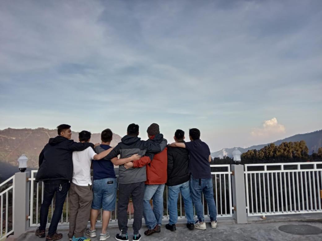 Bromo Otix Guest House Экстерьер фото