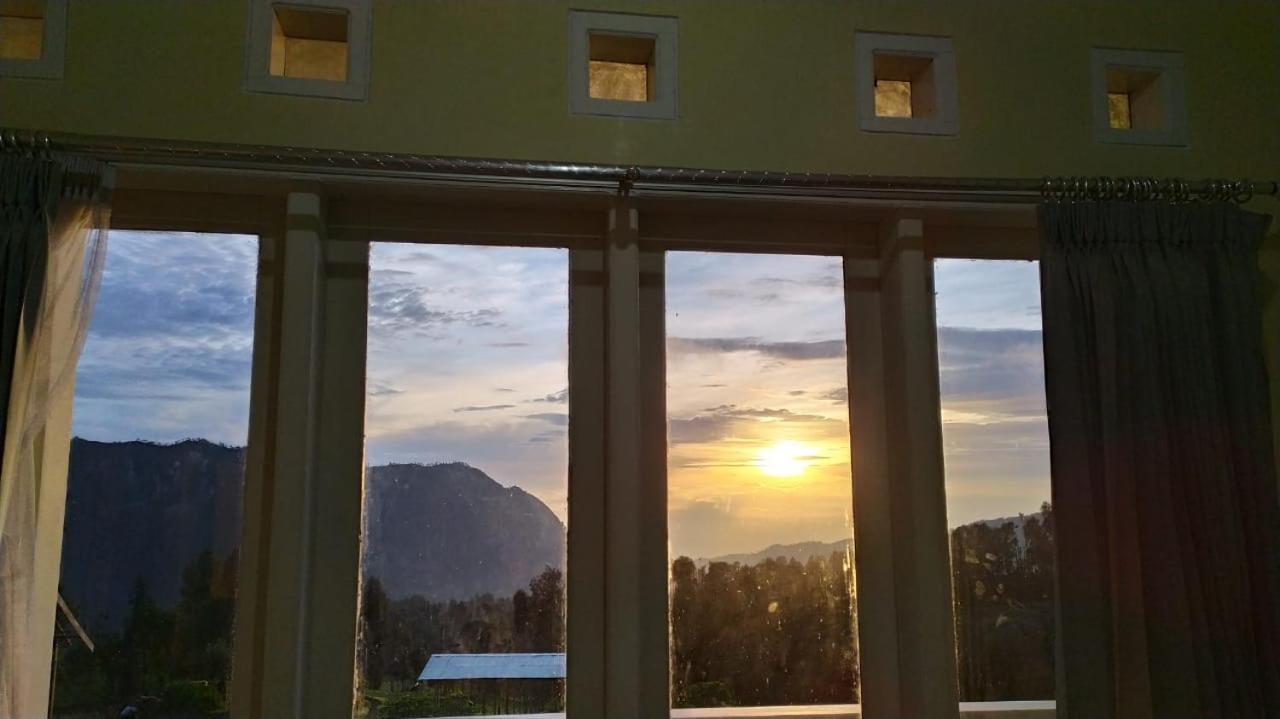 Bromo Otix Guest House Экстерьер фото